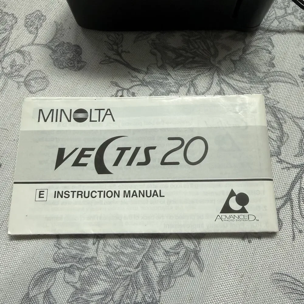 Vtg Minolta Vectis 20 APS Point & Shoot Film Camera Silver Tested Works